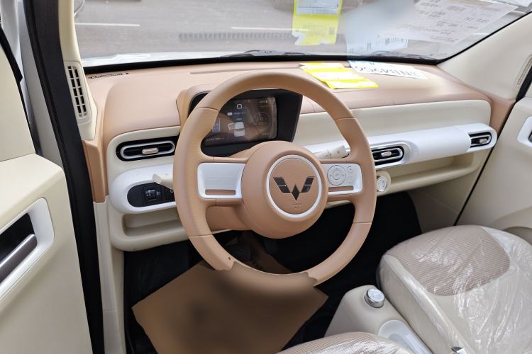 Used Wuling Hongguang MINIEV 2024 3rd Generation 215km Youth Edition
