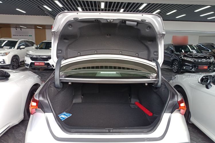 Used Toyota Avalon 2019 2.0L Luxury Edition China VI Standard
