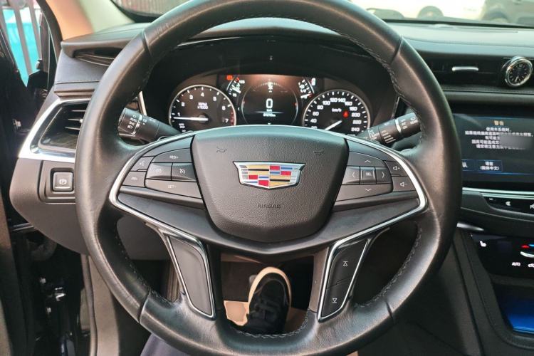Used Cadillac XT5 2018 25T Luxury Model