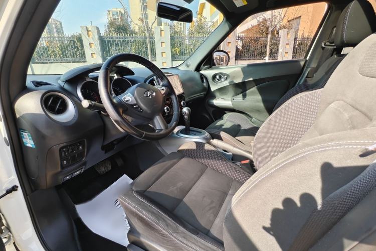 Used Infiniti ESQ 2014 1.6L Spontaneous Edition
