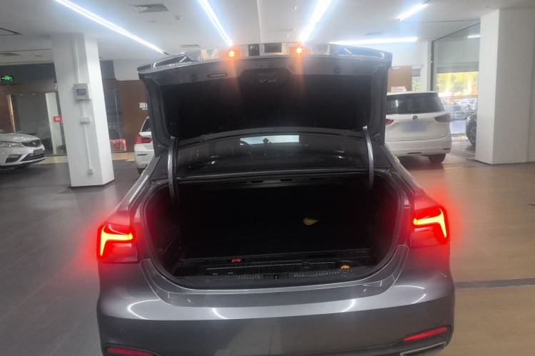 Used Roewe i6 MAX New Energy 2020 1.5T PHEV Cool & Stylish Skyroof Edition
