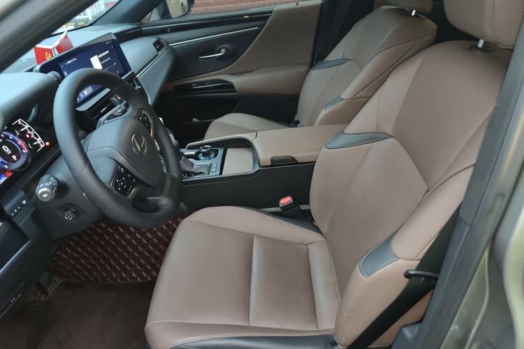 Used Lexus ES 2022 200 Excellence Edition Left Front Seat