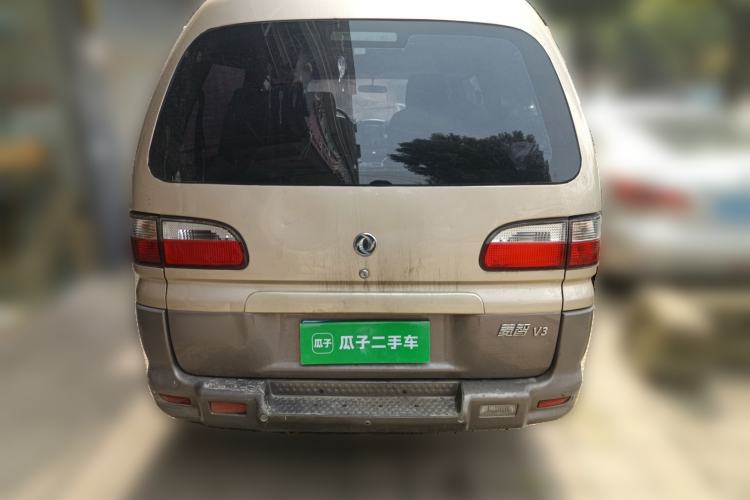 Used FORTHING Lingzhi 2015 V3 1.6L 7-Seater Standard Model Rear