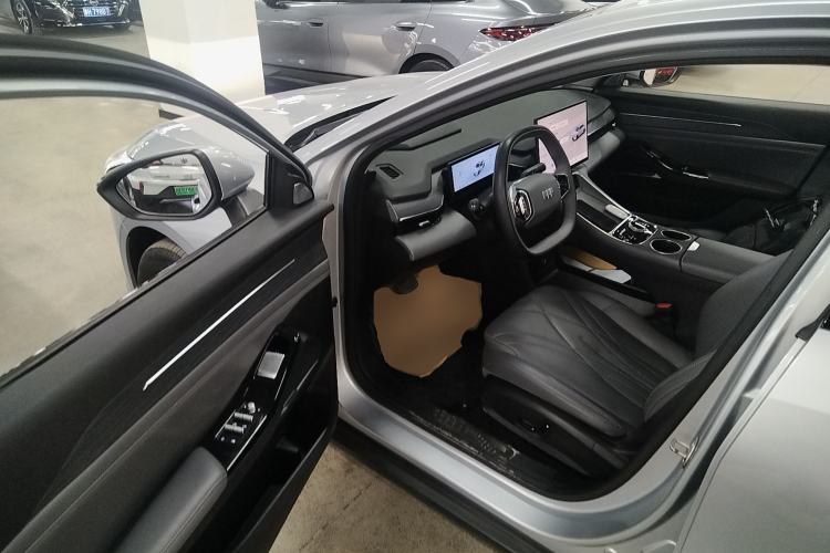 Used Geely Galaxy L6 2025 EM-i 140km Starship Edition