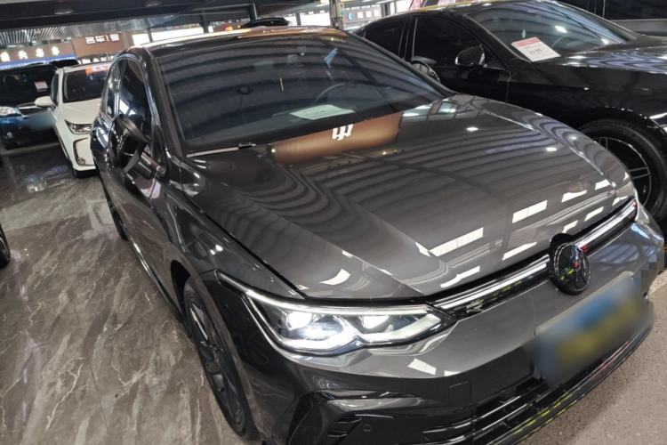 Used Volkswagen Golf 2023 Facelift 280TSI DSG R-Line Lite Front Right 45 Deg