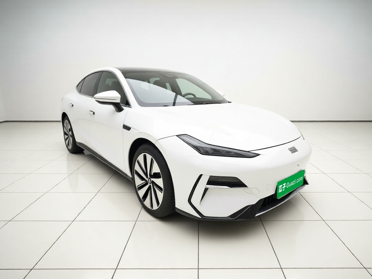 Geely Galaxy E8 2024 665 km Range Rear-Drive Starship Long-Range Version — снимка 3