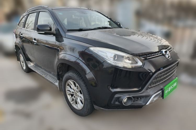 Used JMC Yusheng S350 2016 2.0T Manual Two-Wheel Drive Gasoline Luxury Version with Sunroof 5 Seats
