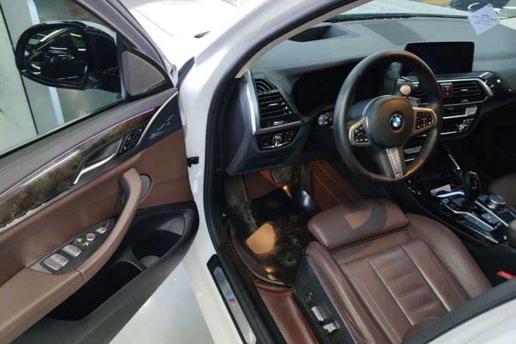 Used BMW X3 2020 xDrive30i Luxury Model with M Sport Package
