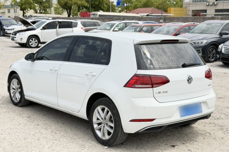 Used Volkswagen Golf 2018 1.6L Automatic Comfort Model Exterior 1
