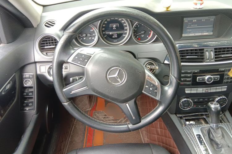 Used Mercedes-Benz C-Class 2013 C 180 Classic Grand Edition
