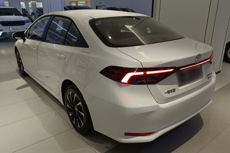 Used Toyota Corolla 2026 Model 1.8L Dual-Engine Elite Edition
