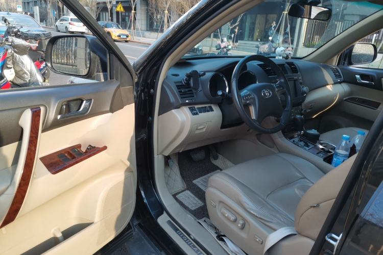 Used Toyota Highlander 2009 3.5L 4x4 7-Seater Luxury Edition Driver Seat