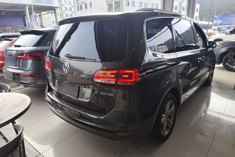 Used Volkswagen Sharan 2016 380TSI Comfort Edition 7-Seater
