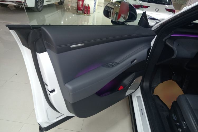 Used Xiaomi Auto YU7 2025 Ultra-Long Range Rear-Wheel Drive Version
