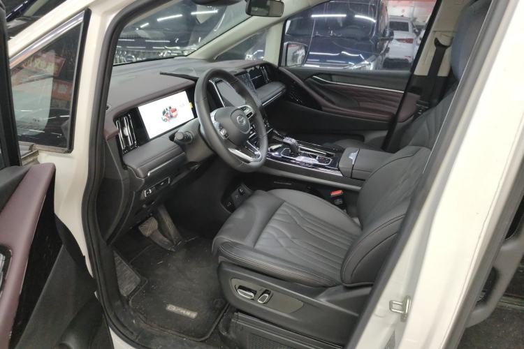 Used GAC Trumpchi M8 2024 Master Series 400T Prestige Edition
