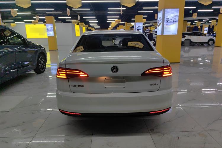 Used Volkswagen Bora 2020 1.5L Automatic Fashion Edition
