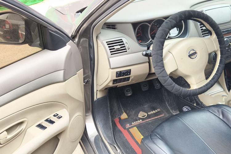 Used Nissan Sylphy 2016 Classic 1.6XE Manual Comfort Edition Driver Seat