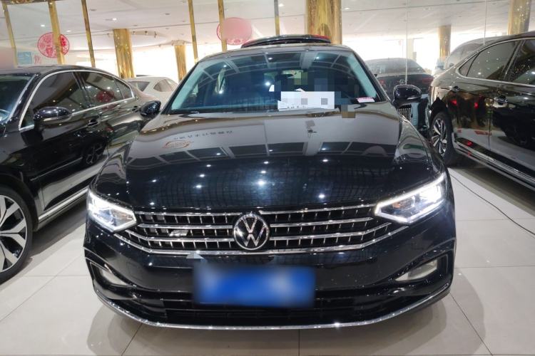 Used Volkswagen Magotan 2023 2 Million Units Limited Edition 330TSI DSG Leading Version