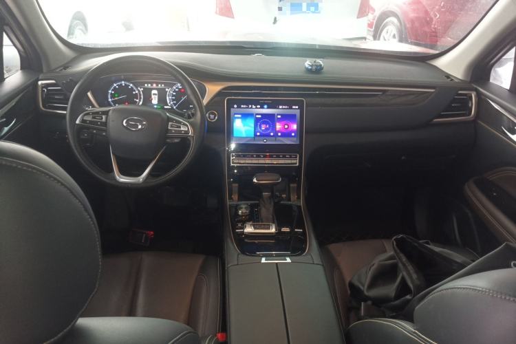 Used GAC Trumpchi GS5 2019 270T Automatic Luxury Edition Center Console