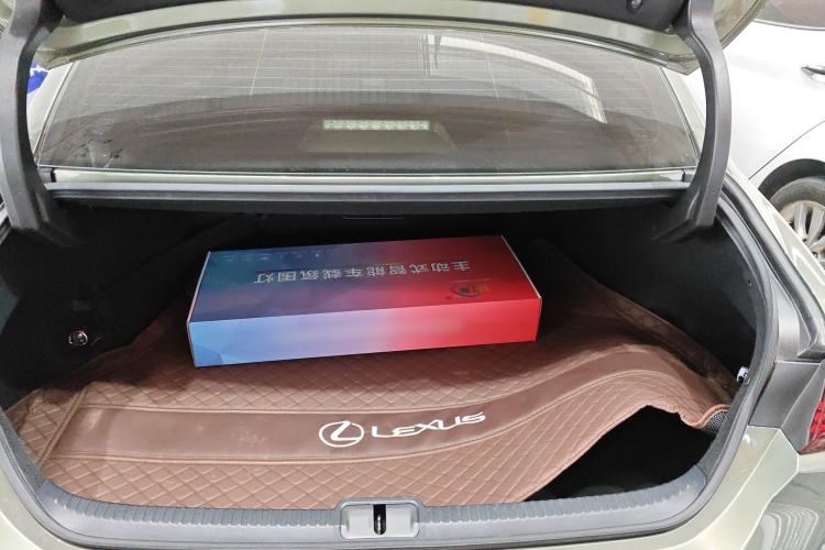 Used Lexus ES 2024 200 Premium Edition
