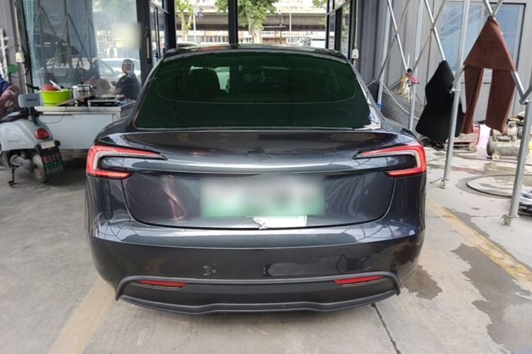 Used Tesla Model 3 2025 Rear-Wheel-Drive Version
