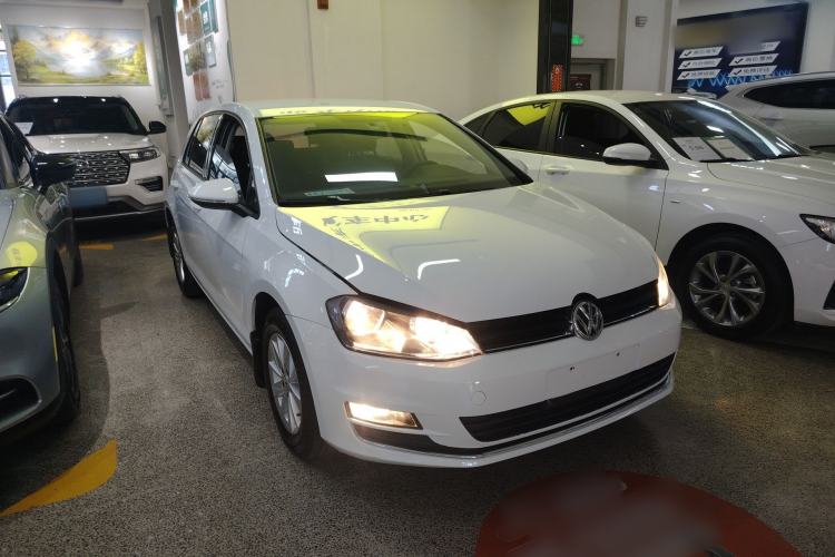 Used Volkswagen Golf 2016 1.6L Automatic Fashion Model

