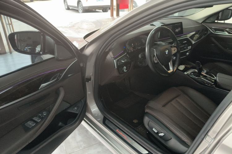 Used BMW 5 Series 2020 525Li Luxury Package Driver Seat