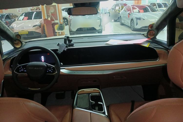 Used SAIC MAXUS Dajia 9 2024 Super Hybrid Long-Range Prairie Edition 7-Seater
