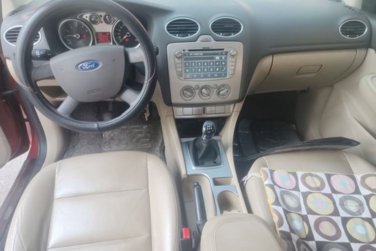 Used Ford Focus 2012 Hatchback Classic 1.8L Manual Fashion Edition