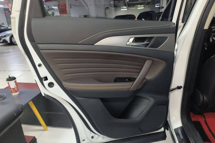 Used CHANGAN CS35PLUS 2019 1.6L Automatic CoolLink Edition Interior 8