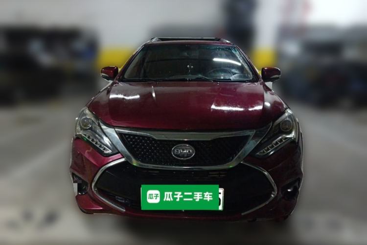 Used BYD Tang New Energy 2015 2.0T Four-Wheel-Drive Flagship Model
