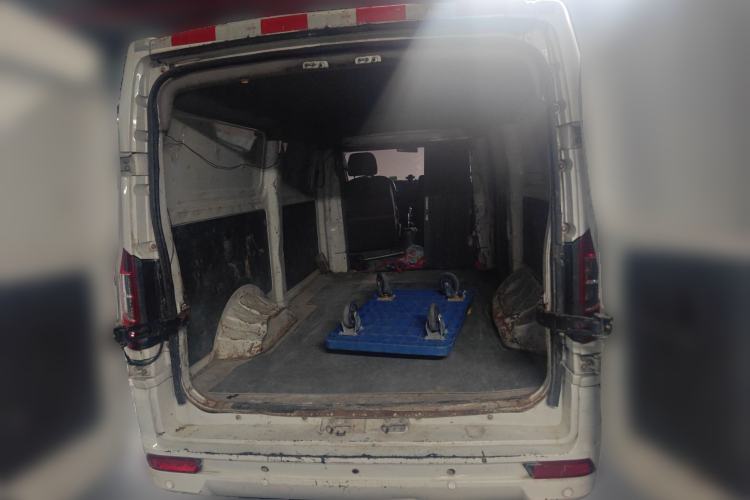 Used Dongfeng Yufeng EM26 
