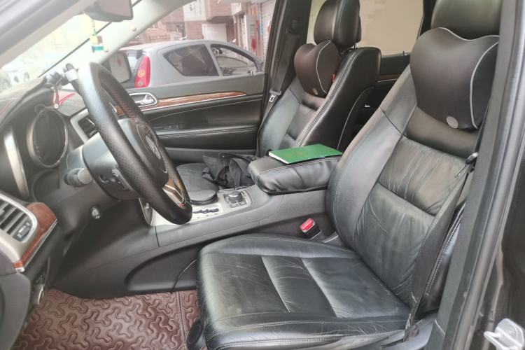 Used Jeep Grand Cherokee 2011 Revised 3.6L Luxury Navigation Edition