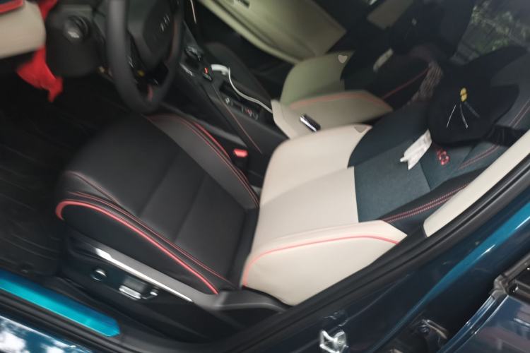 Used Lynk & Co 06 2023 Remix 1.5T Dynamic Halo