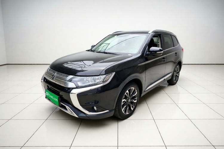 Used Mitsubishi Outlander 2019 2.0L Two-Wheel Drive Comfort Edition 5 Seats China VI Standard Guazi used car, China used car export, Used car for sale, Used cars, Cheapest cars for sale