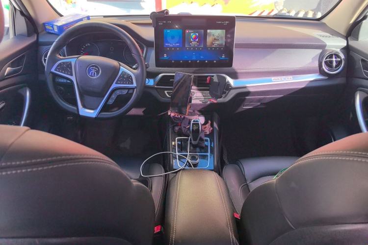 Used BYD Song New Energy 2019 Song EV500 Smart Connect Elite Model Center Console