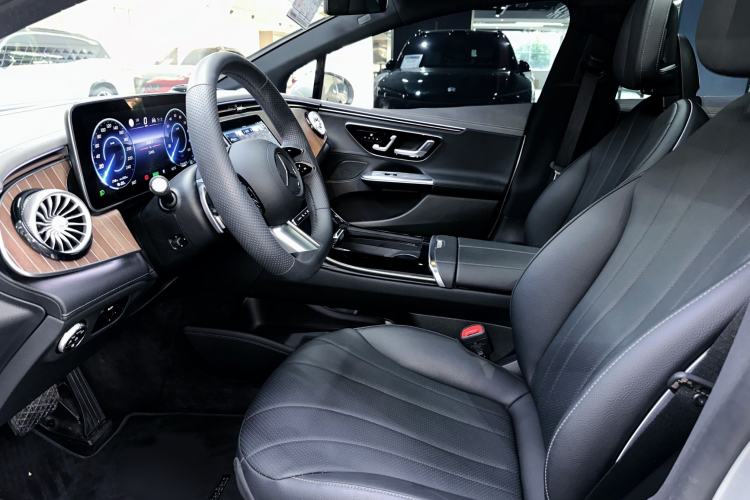 Used Mercedes-Benz EQE 2022 350 Luxury Edition