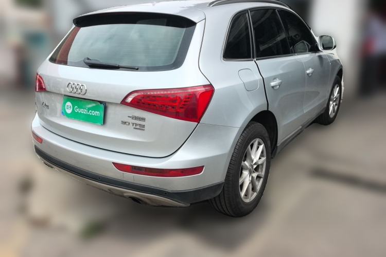 Used Audi Q5 2011 2.0TFSI Comfort Version Rear Right 45 Deg