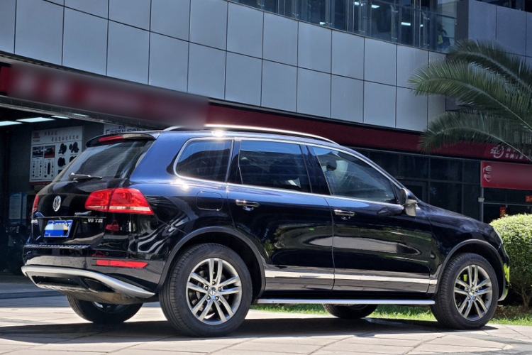 Used Volkswagen Touareg 2011 3.0 TSI Standard Version
