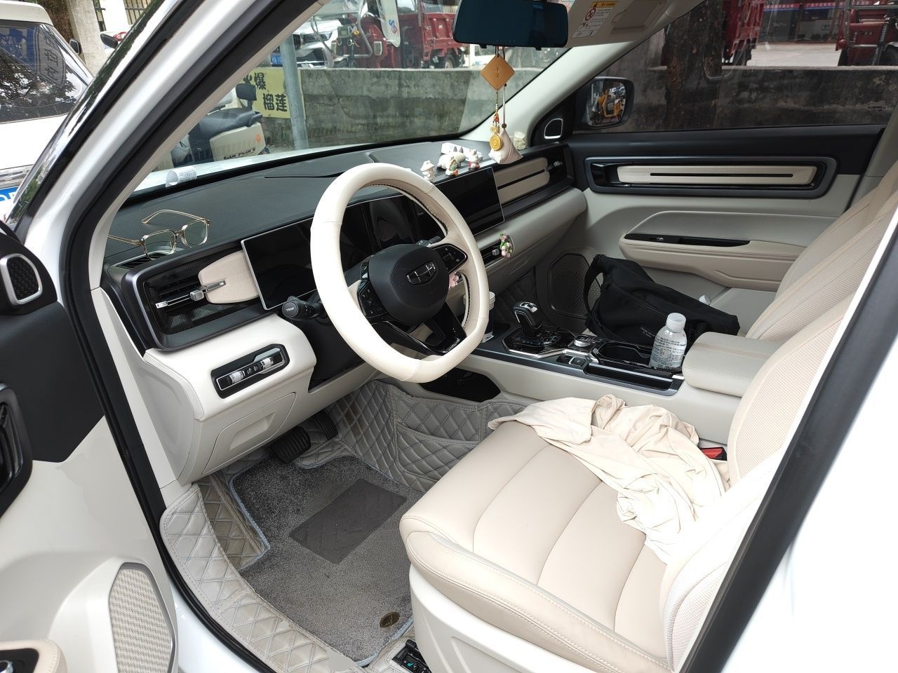 Geely Auto icon 2023 1.5TD Chocolate Smoothie Edition — снимка 16