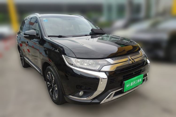 Used Mitsubishi Outlander 2019 2.0L Two-Wheel Drive Comfort Edition 5 Seats China VI Standard
