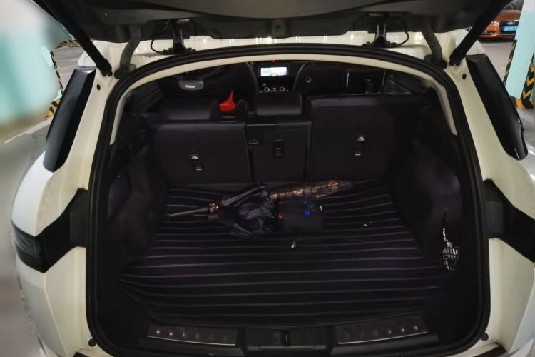 Used Land Rover Range Evoque 2021 Range Rover Velar 249 PS R-Dynamic S Performance Edition Trunk