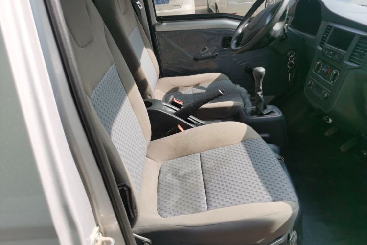 Used Wuling Zhiguang Small Truck 2023 1.5L Single-Row Heavy-Duty Version LAR Right Front Seat