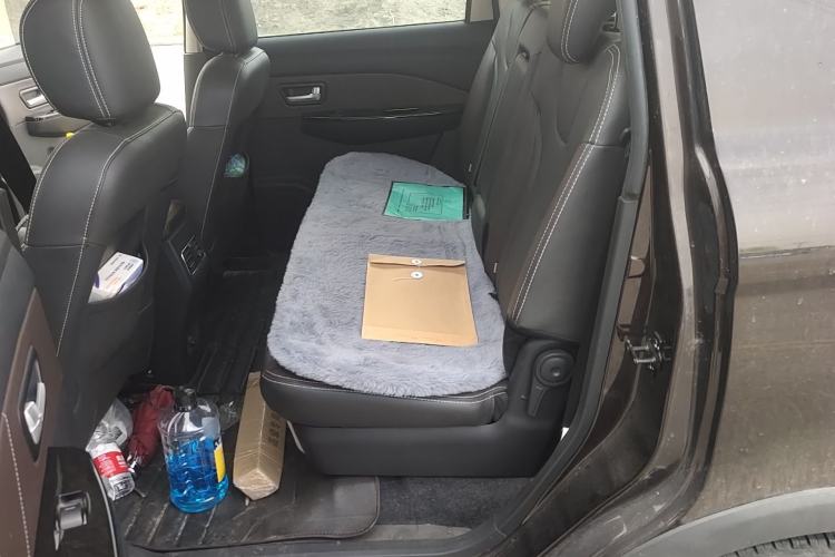 Used Dongfeng Fengon 370 2020 S370 1.5L Manual Luxury 7-Seater Left Rear Seat