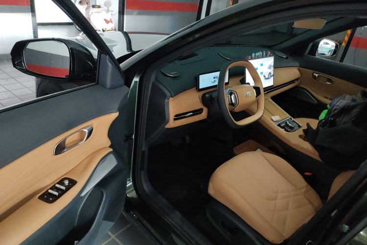 Used Geely Galaxy Galaxy Xingjian 7 EM-i 2025 120km Exploration+ Version