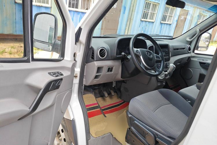 Used JAC Sunray 2022 2.0T Fuel-Efficient King PLUS Express Version Short Wheelbase 6-7 Seater – HFC4DB3-2E4
