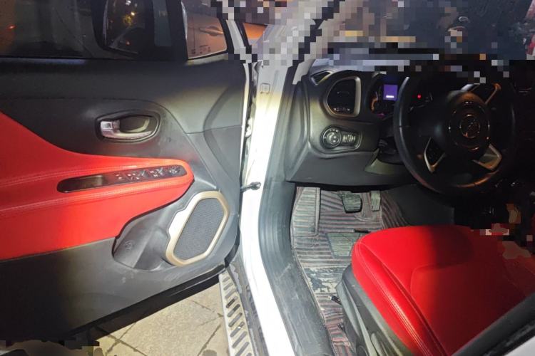 Used Jeep Renegade 2017 180T Automatic High-Energy Version
