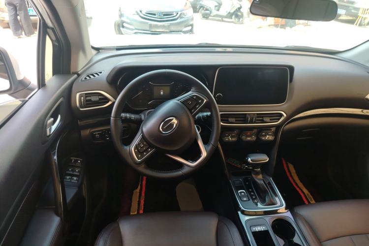 Used GAC Trumpchi GS4 2018 235T Automatic Two-Wheel Drive Luxury Smart Connectivity Millionth Anniversary Edition Steering Wheel