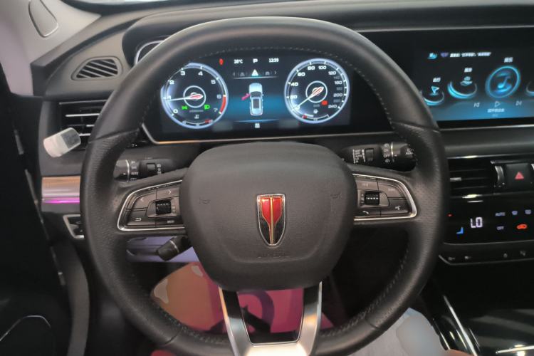 Used Hongqi HS5 2022 Revised Version 2.0T Smart Connect Flagship Edition Steering Wheel