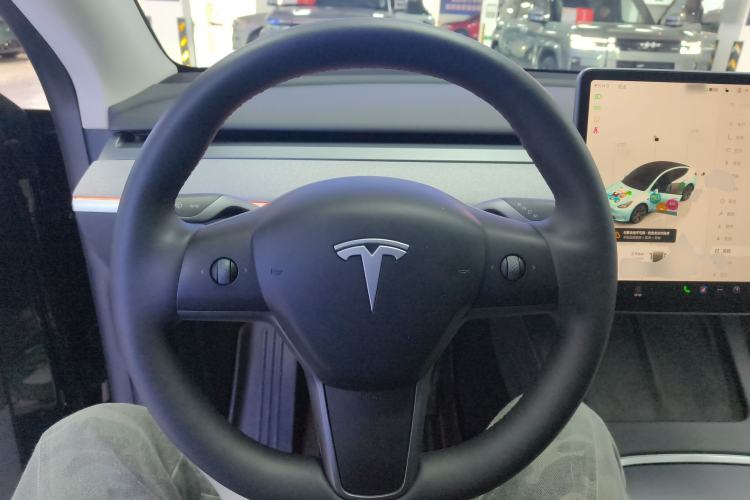 Used Tesla Model Y 2024 Rear-Wheel-Drive Version Steering Wheel